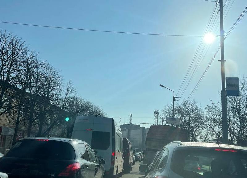 Неожиданная пробка от цирка в Ставрополе возмутила автомобилистов
