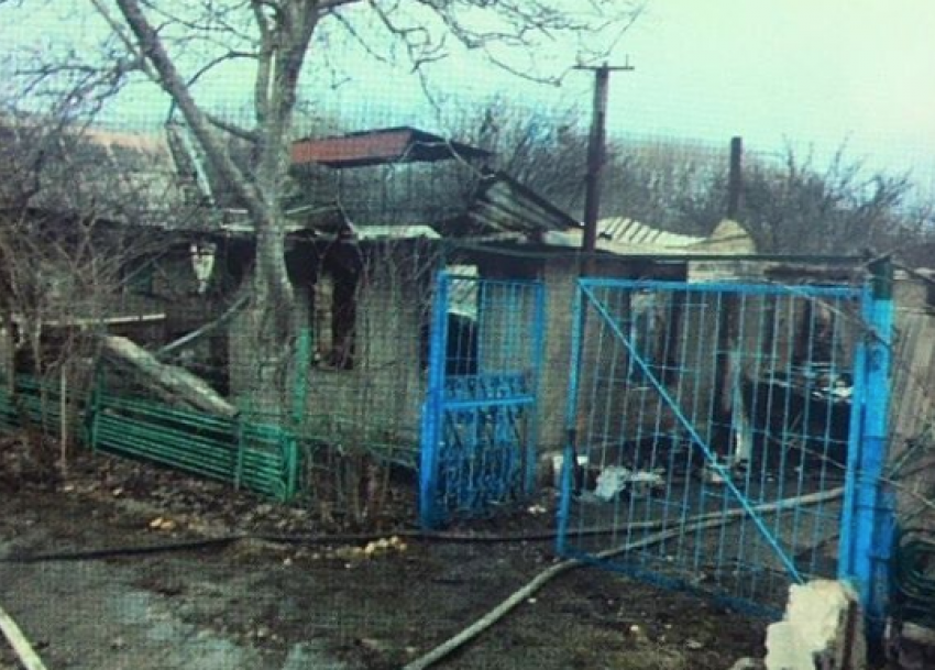 Двое погибли при пожаре вблизи Ставрополя 