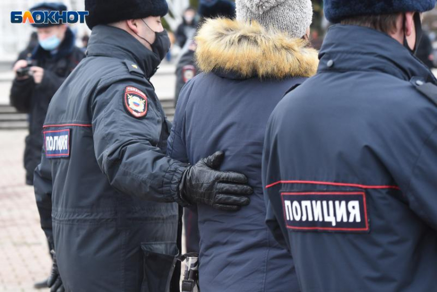 Полицейского лишили звания и отправили в колонию за избиение ставропольчанина