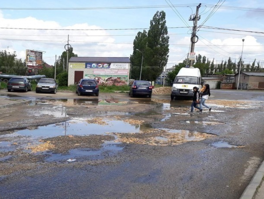В голосовании на самые «убитые» дороги в России уверенно лидирует Ставрополье