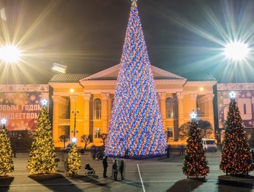 «Начинаем праздник»: Ставрополь начнут украшать к Новому году 