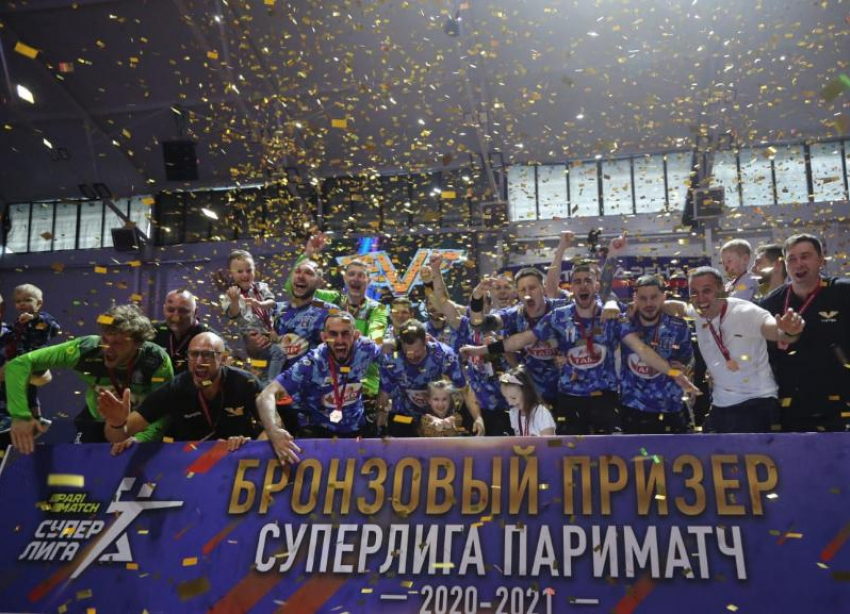 «Валидольная» бронза «Виктора»: гандбольный триллер в Ставрополе завершился хэппи-эндом