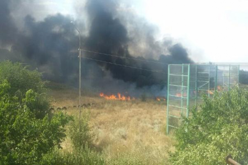 Черный дым над городом взбудоражил жителей Буденновска