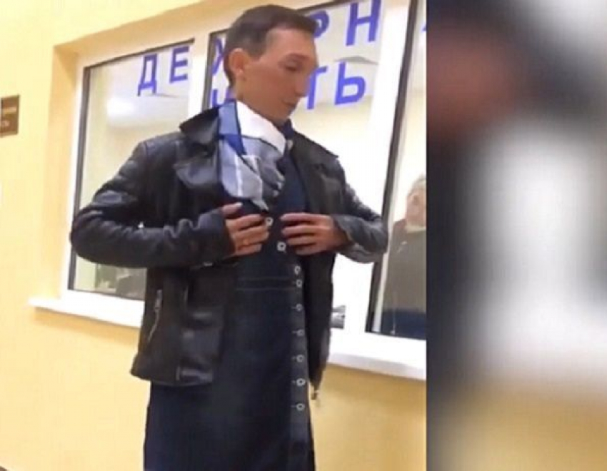 Трансвестита в женской одежде и белье поймали на улицах Кисловодска