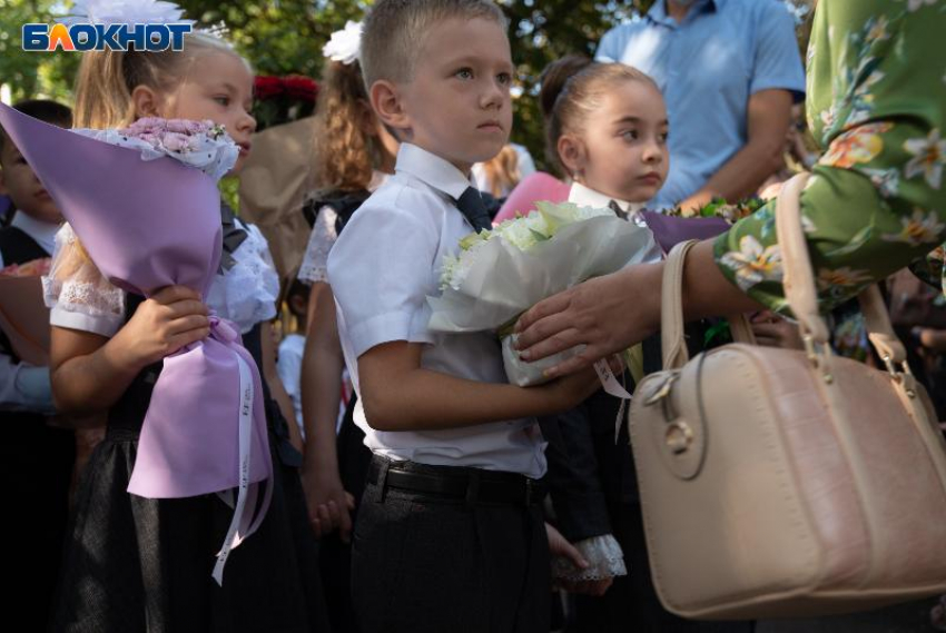 Средняя зарплата учителя на Ставрополье одна из самых низких в России