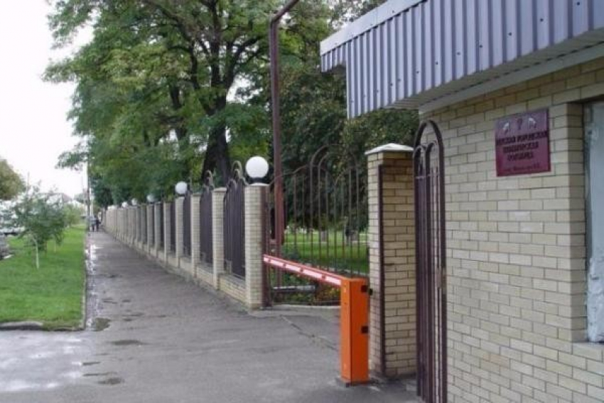 Суд наказал начальника коллекторов за телефонную атаку на детскую больницу Ставрополя
