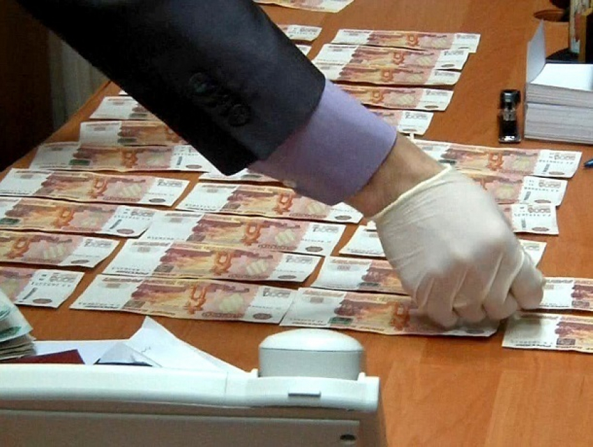 Бывший сотрудник налоговой осужден за взятку в 2,3 миллиона рублей в Ставрополе 