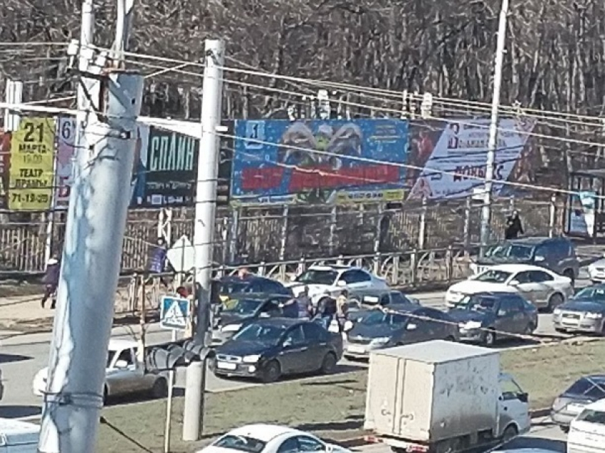 Сразу три ДТП парализовали улицу Доваторцев в Ставрополе