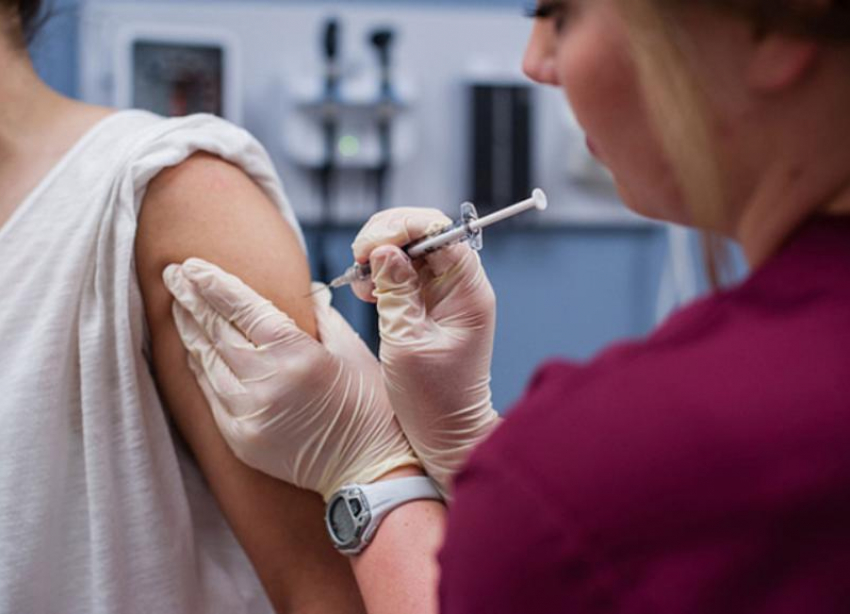 Минздрав Ставрополья почти в два раза увеличил поставку вакцины от CoVID-19