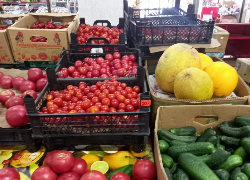 Томатные теплицы под Солнечнодольском задолжали 1,3 миллиона рублей за газ 