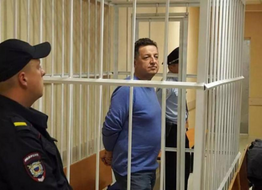 Бывшему вице-мэру Ставрополя Андрею Уткину сократили срок за организацию пыток и двойного убийства