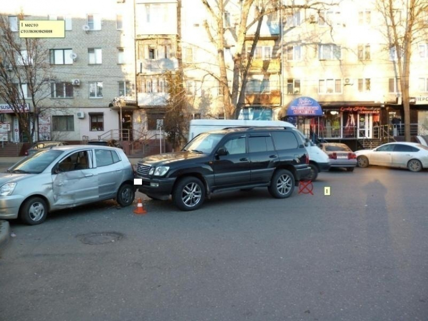 В Минеральных Водах виновницу ДТП отвезли в больницу с травмами головы