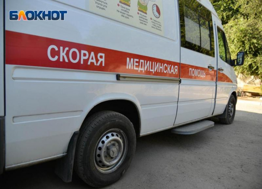 Потерявшую сознание девушку в парке Победы Ставрополя оперативно доставили в больницу