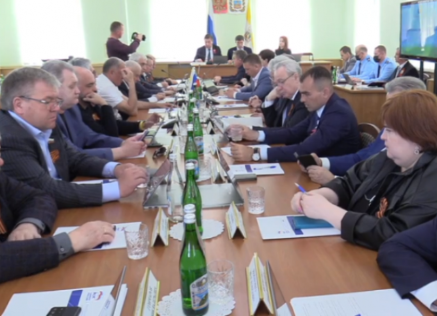 Что принимали депутаты Ставрополья на заседании в Пятигорске?