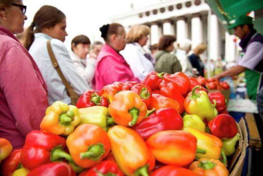 На ярмарках в Ставрополе реализовали около 2,5 тысяч тонн овощей и фруктов