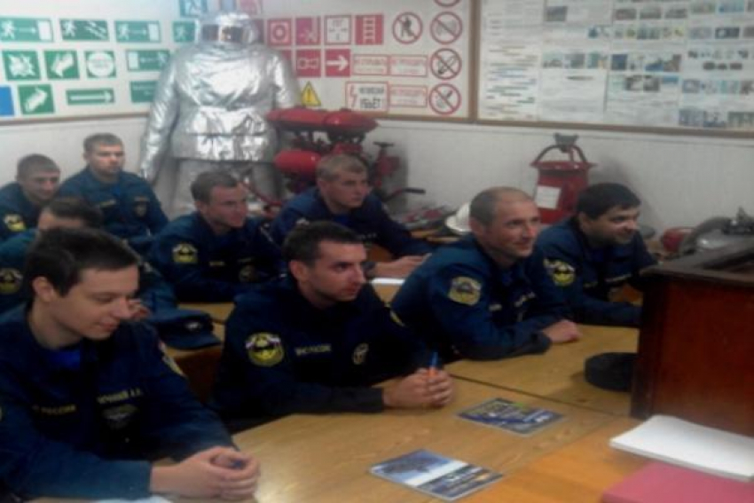 Будущие пожарные начали обучение на Ставрополье