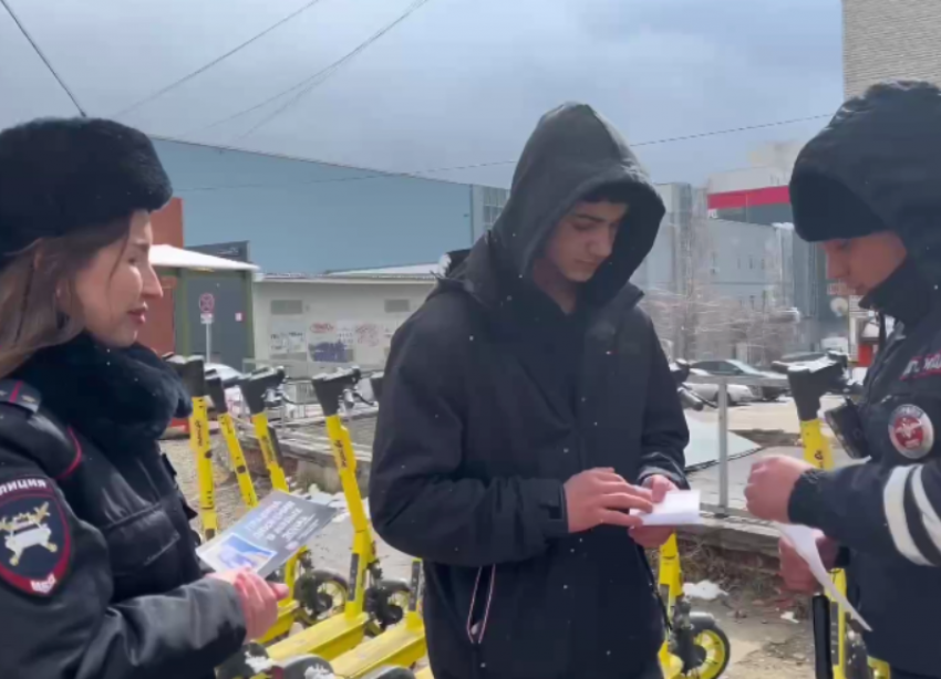 В Ставрополе провели рейд по электросамокатчикам 