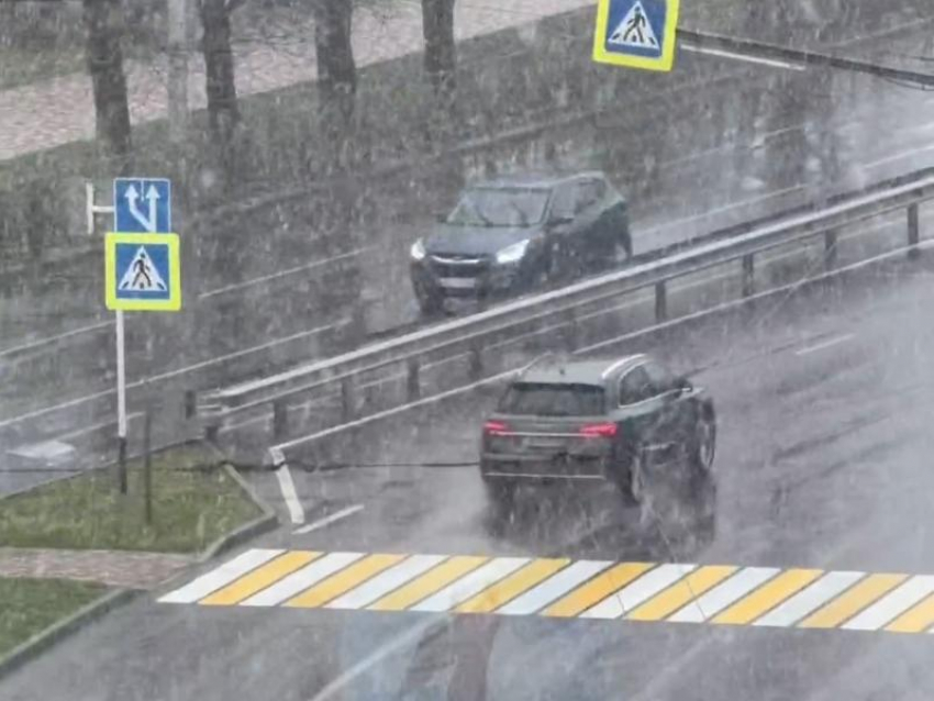 Кадрами выпавшего снега в Ставрополе поделились горожане