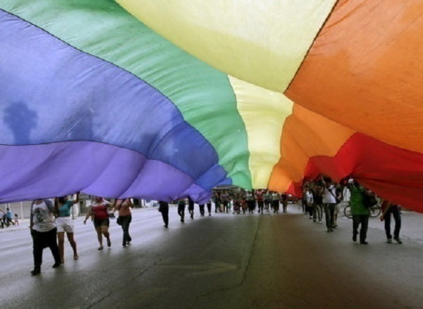 Шествие геев мимо окон президентского кадетского училища Ставрополя запретили