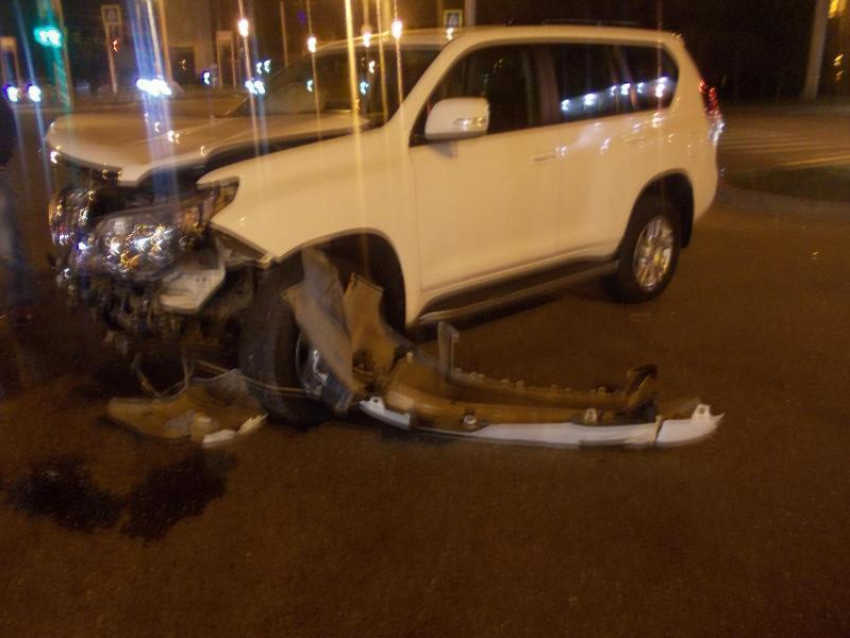 В Ставрополе отечественная легковушка столкнулась с внедорожником