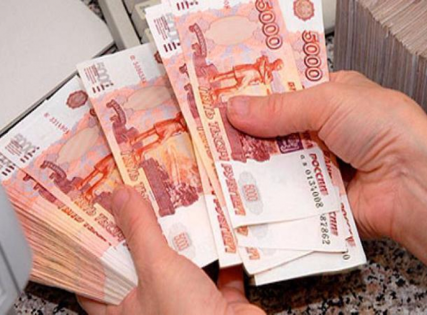 Начальника отдела МВД и его заместителя обвиняют в мошенничестве на 6 млн рублей на Ставрополье