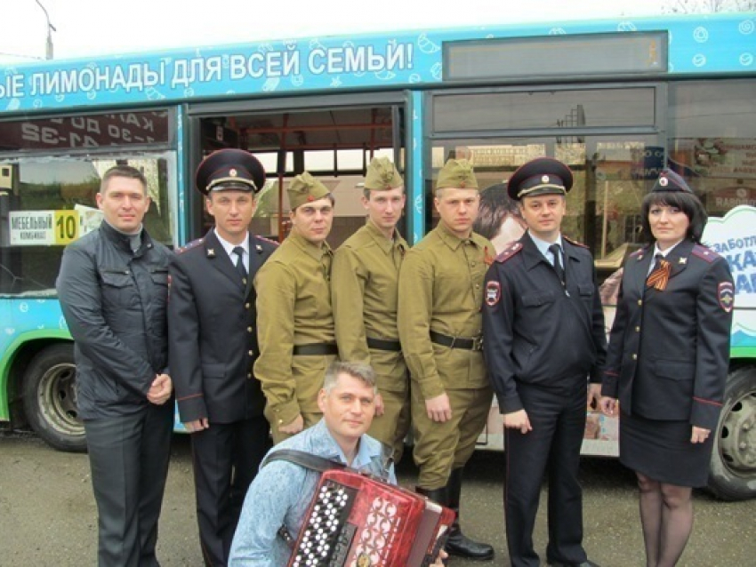 «Автобус Победы» прокатился по Ставрополю