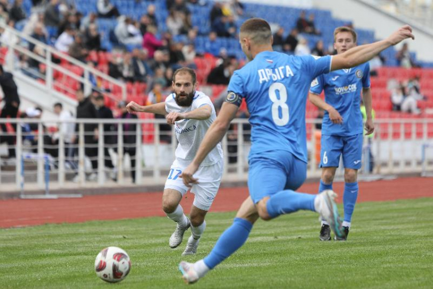 Футболисты «Динамо» откроют второй круг первенства битвой в Ставрополе со спартаковцами из Нальчика 