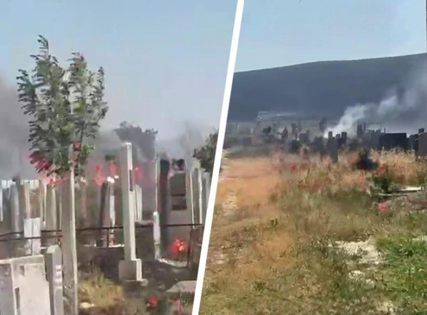 В Ставропольском крае огонь уничтожил кладбище из-за пала травы