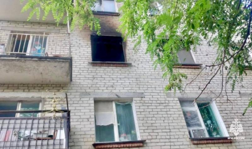 Семья с ребенком из Невинномысска пострадала в пожаре из-за предположительного поджога 