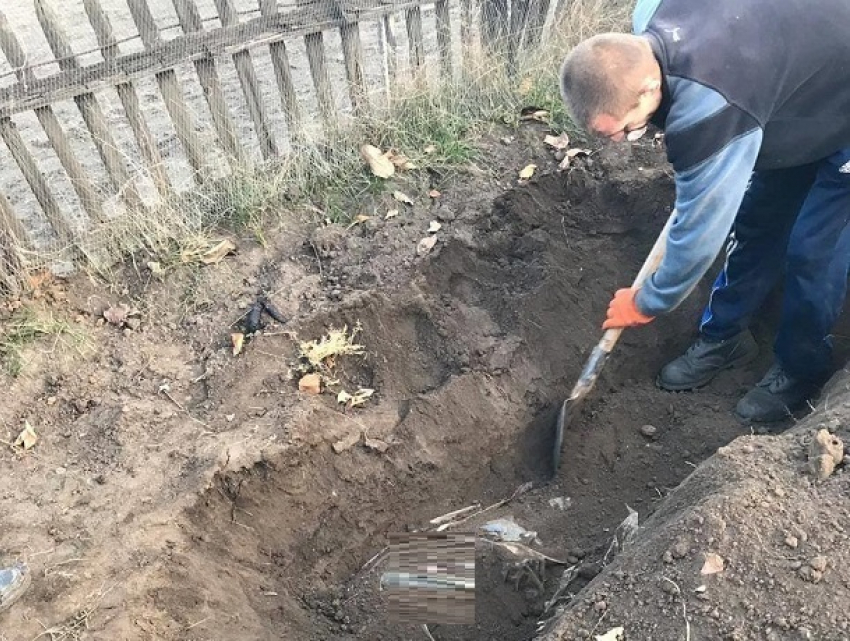 Ставропольчанка родила мертвого ребенка и закопала его в огороде 