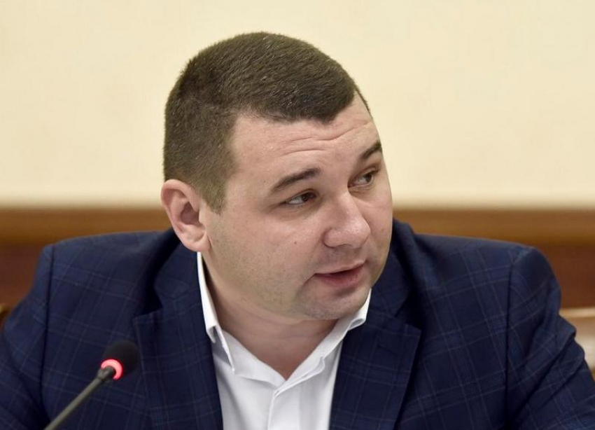 В Ставрополе начали судить экс-главу краевого минстроя Алексея Когарлыцкого