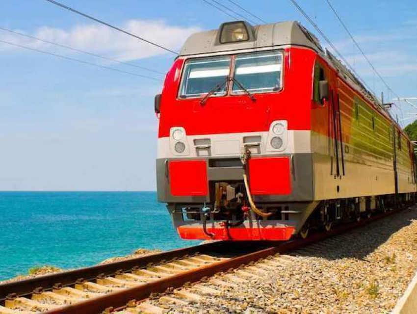 На дополнительных поездах ставропольцы смогут доехать до моря и в Москву на майских праздниках