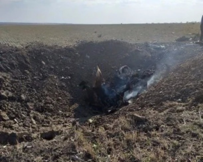 Поисковики обнаружили парашюты летчиков разбившегося на Ставрополье штурмовика