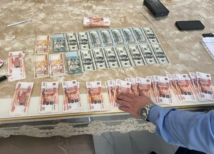 На Ставрополье строитель автомагистралей «Прогресс» забыл доложить асфальта на 11 миллионов рублей 