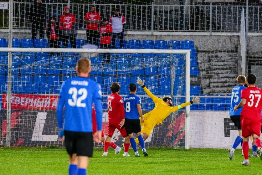 «Игра дается со скрипом, но настрой оптимистичный»: ставропольское «Динамо» вовсю готовится к сезону