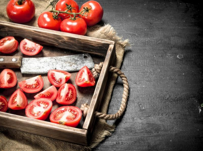 «Ни одного помидора не видел ставропольского»: не все жители края заметили лидерство региона по сбору овощей и зелени
