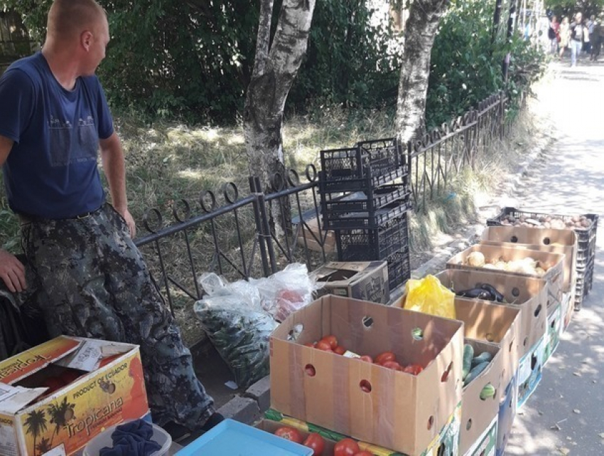 Больше двух миллионов рублей штрафа заплатят уличные торговцы за продажу продуктов в Ставрополе