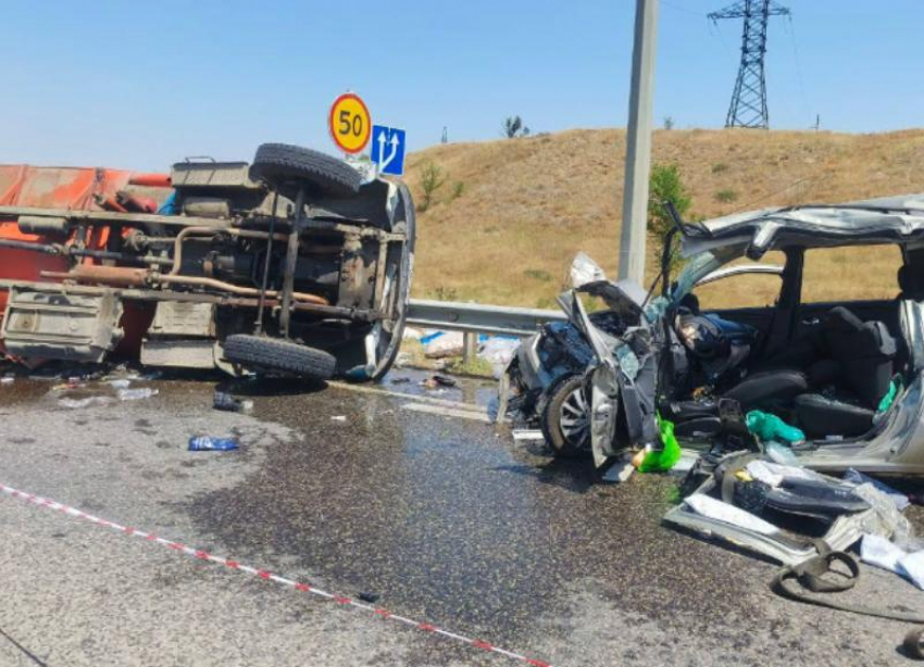 Один человек погиб и еще двое пострадали в ДТП возле Георгиевска