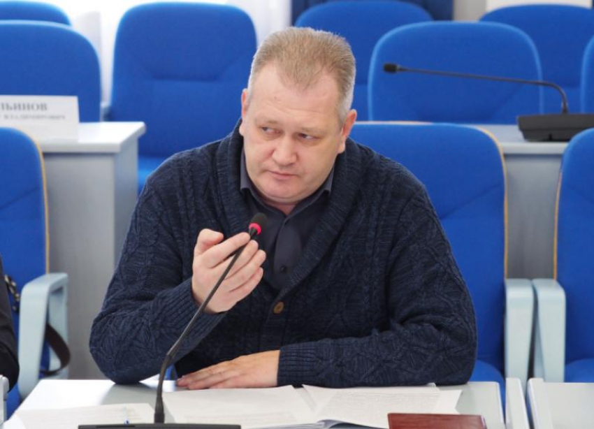 Шевченко в списках не значится: дума Ставрополья забыла депутата в подарочных книгах за полмиллиона 