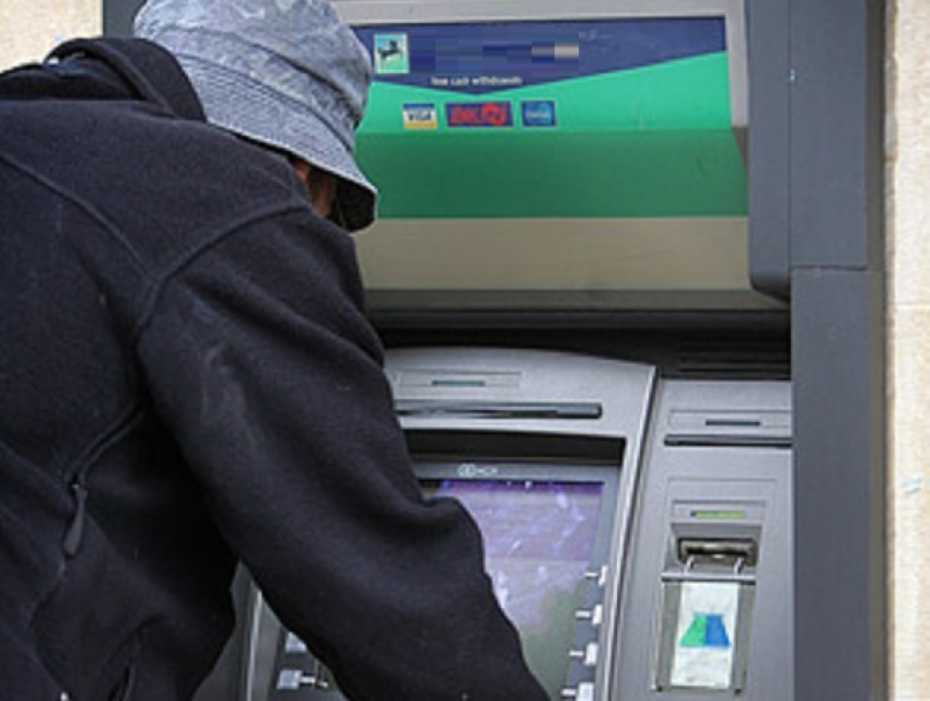 "Попытка - не пытка": хитрый мужчина пытался пополнить счет купюрами из «банка приколов» на Ставрополье