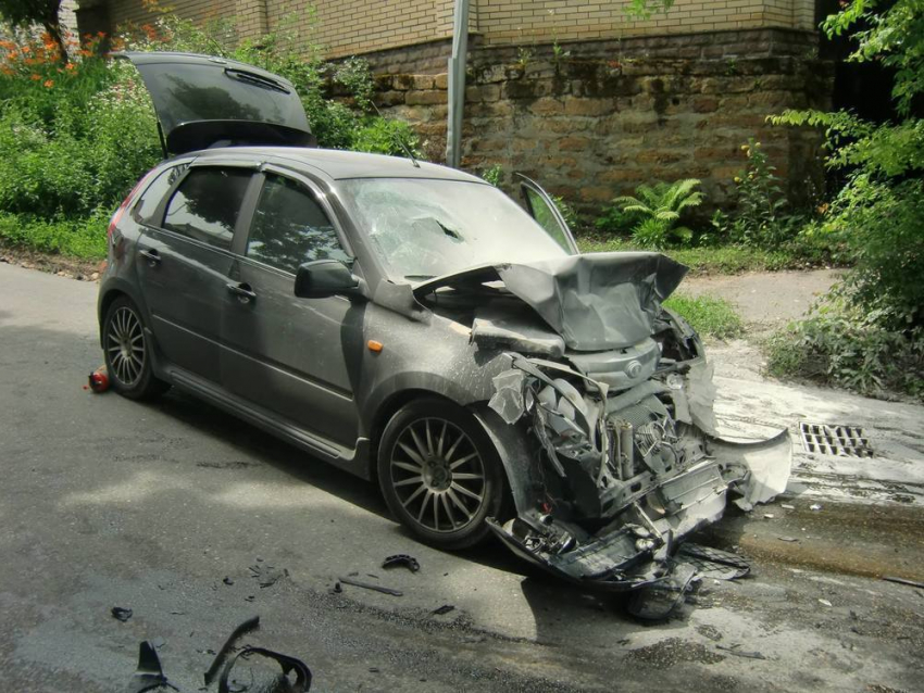 В Ставрополе авария на улице Кавалерийской парализовала движение в центре города