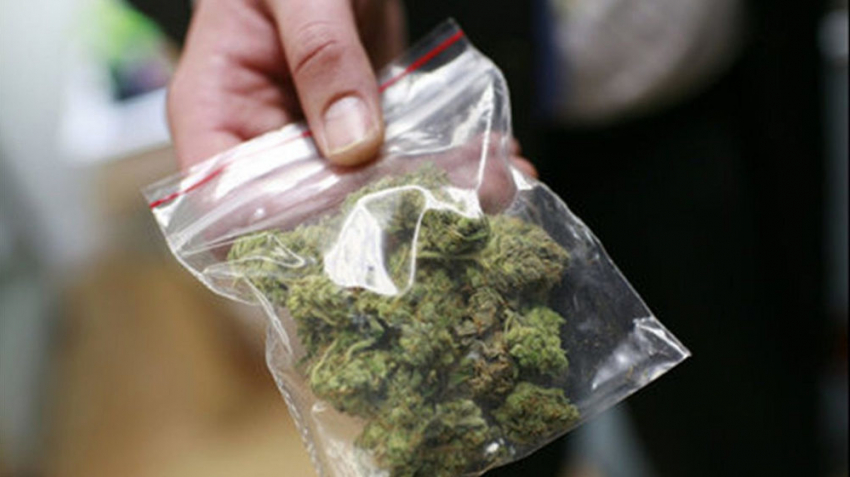 Женщина пыталась пронести в тюрьму марихуану в сгущенке