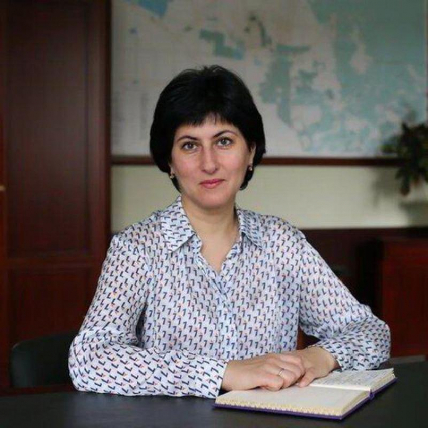 «Обязательно ставить лайки»: сотрудники администрации Лермонтова пожаловались на требования Елены Кобзевой