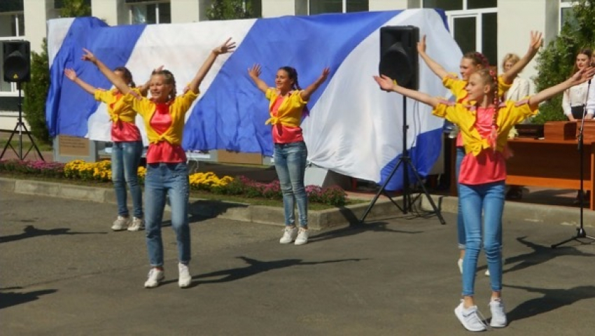 В Ставрополе «праздником улиц» отметили день рождения Октябрьского района