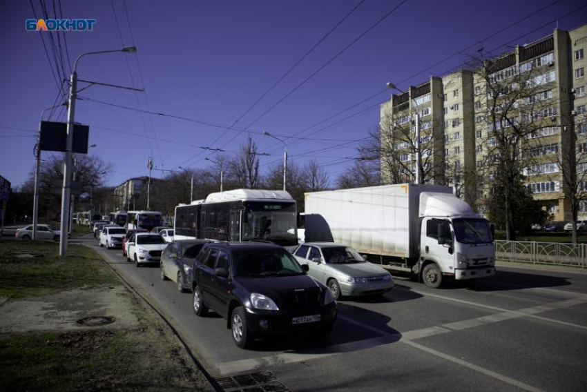 Выделенные полосы для общественного транспорта в Ставрополе планируют обустроить чиновники