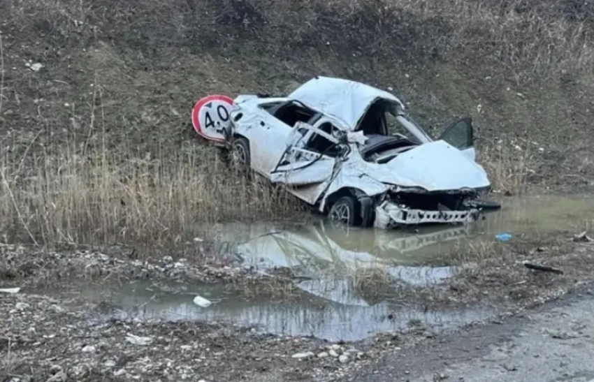 Водитель иномарки съехал в кювет и скончался от травм в больнице Ставрополья