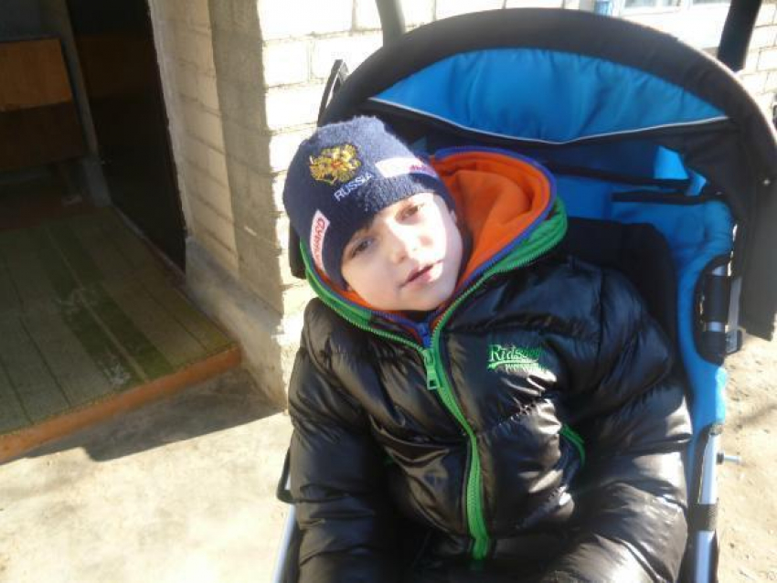 На педальный тренажер для 8-летнего ребёнка с ДЦП жители Ставрополья собирают 80 тысяч рублей