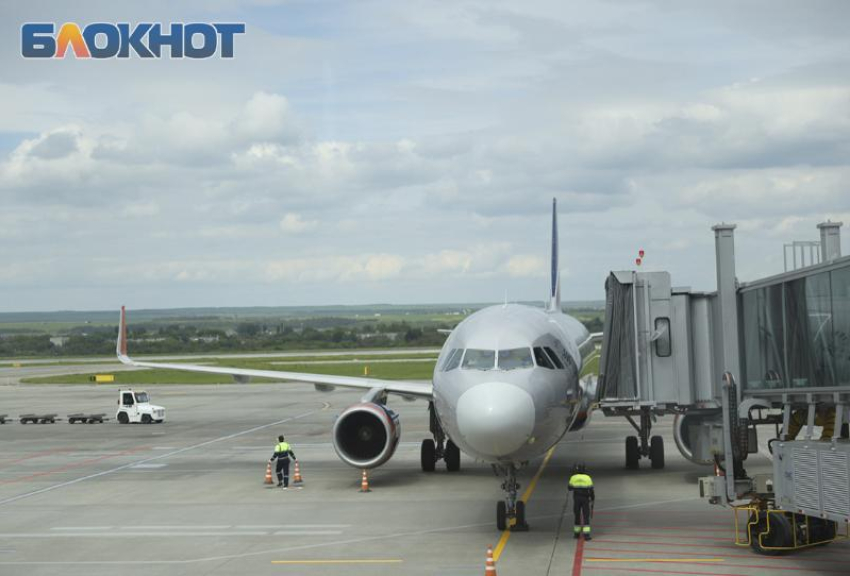 В Минводах экстренно приземлился Boeing с сотнями пассажиров из-за проблем с герметизацией