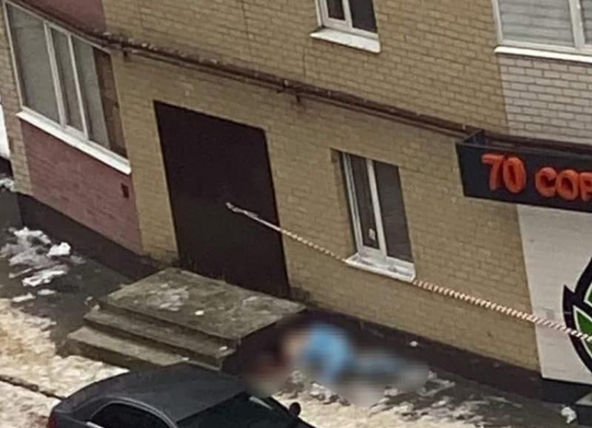 В Ставрополе из окна многоэтажки в микрорайоне «Олимпийский» выпал человек