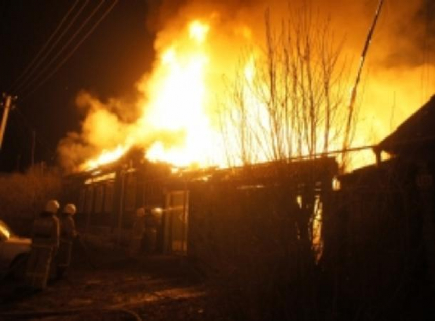 Пожар уничтожил 40 квадратных метров жилья в домовладении на Ставрополье
